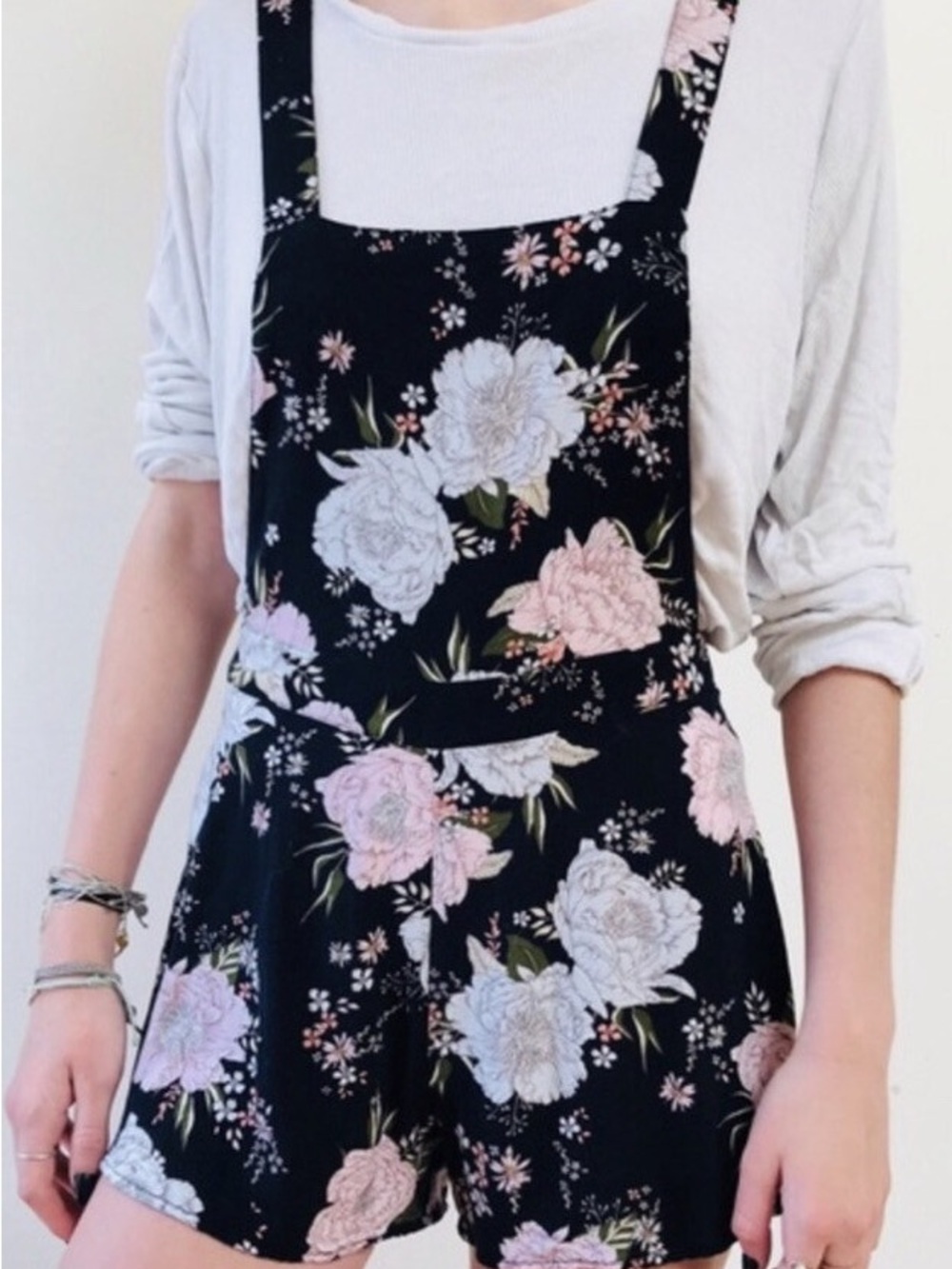 H&M| DIVIDED| Black, Pink & White Floral Shorts Overalls Lightweight Romper Sz 6
